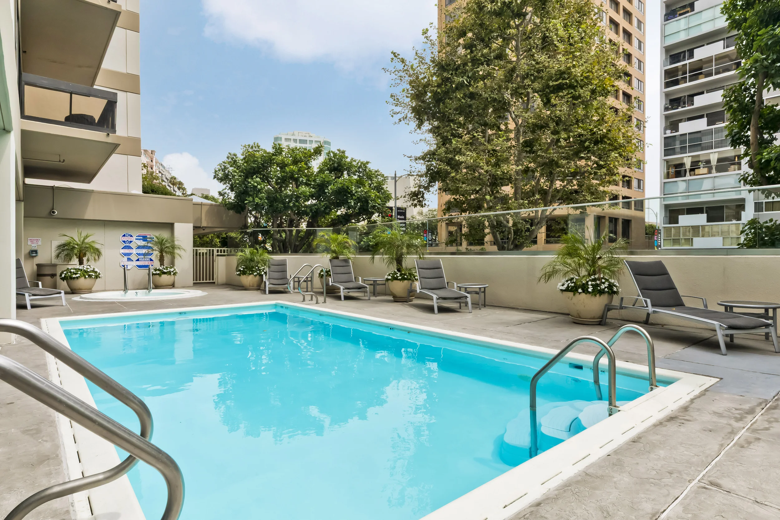 10445 Wilshire Blvd #703 photo 12