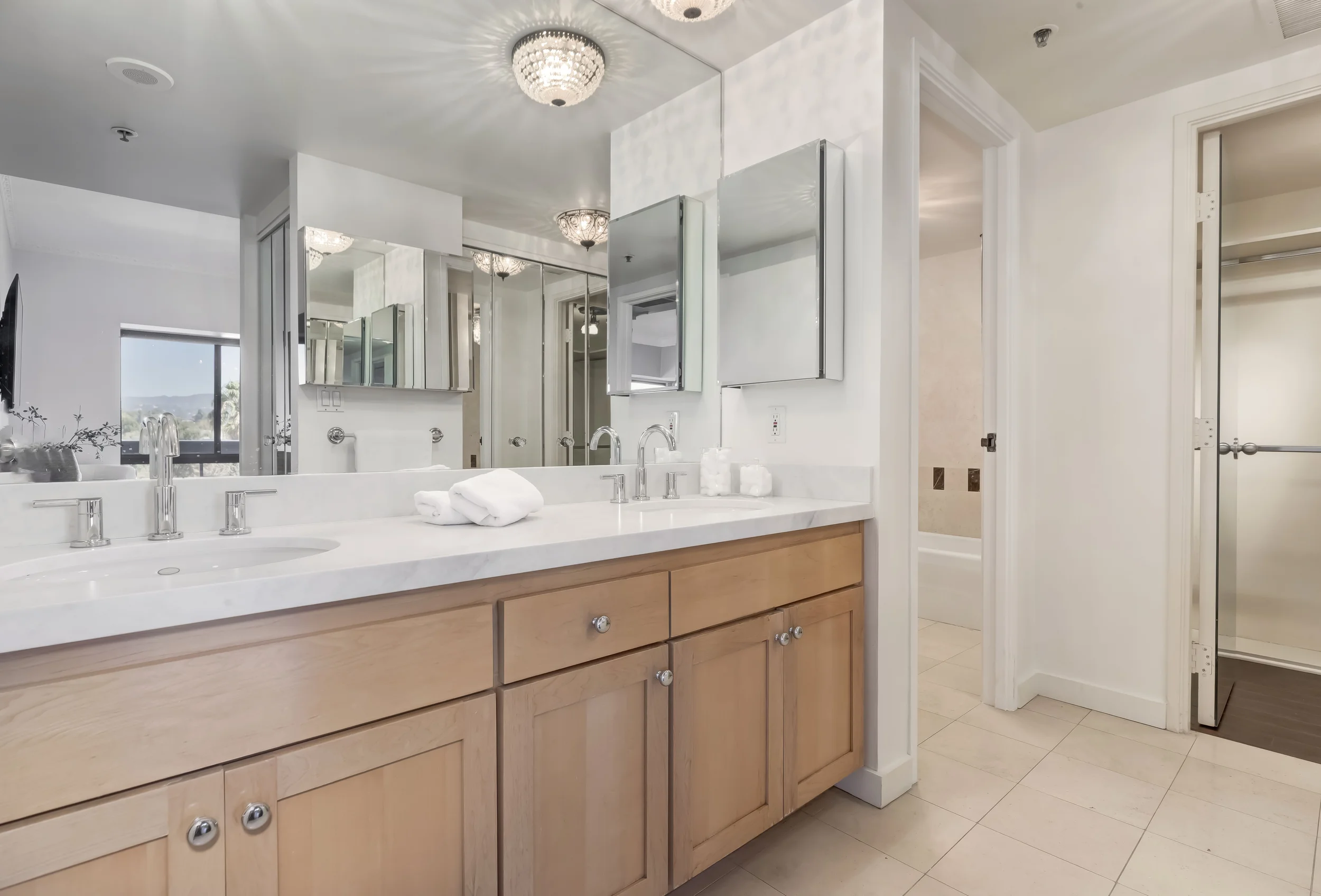 10445 Wilshire Blvd #703 photo 9
